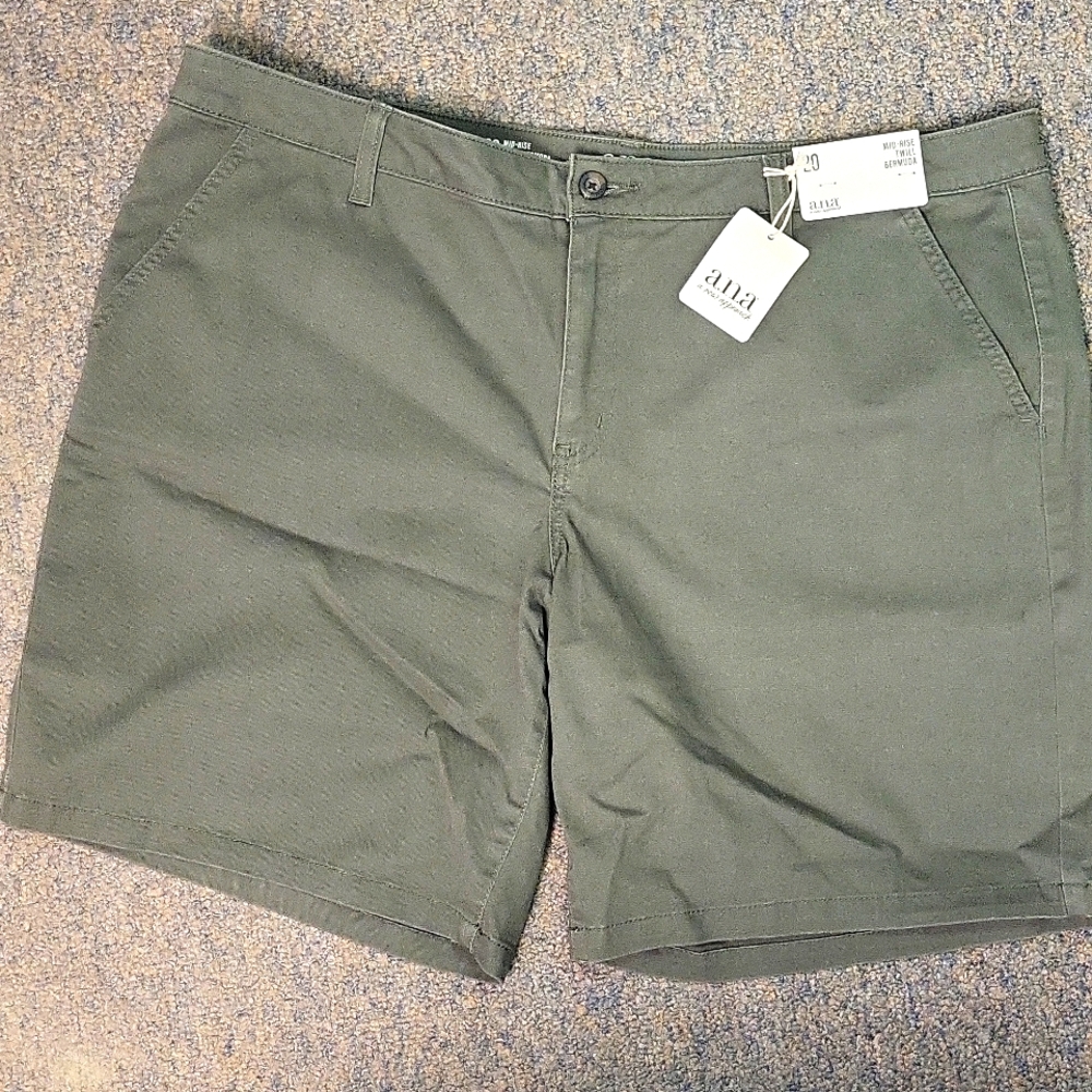 New a.n.a. Bermuda shorts 20